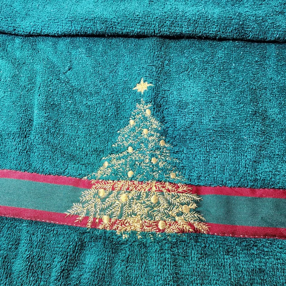 Vintage Green Christmas Tree Towel. Embroidered With Gold Thread
